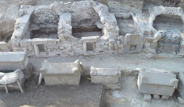 Tios Antik Kenti’nde Karadeniz Bölgesi’nin en büyük mezarlık alanı bulundu