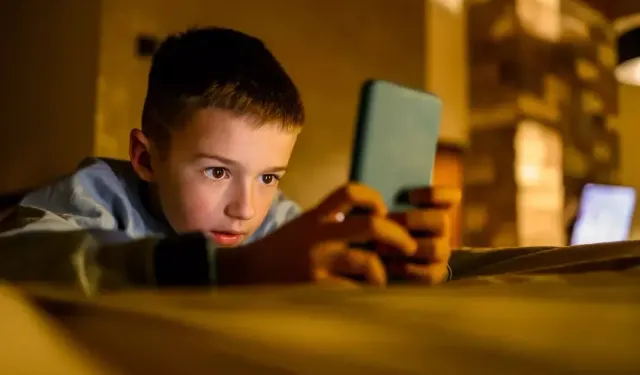 15 yaş altına sosyal medya yasağı geliyor