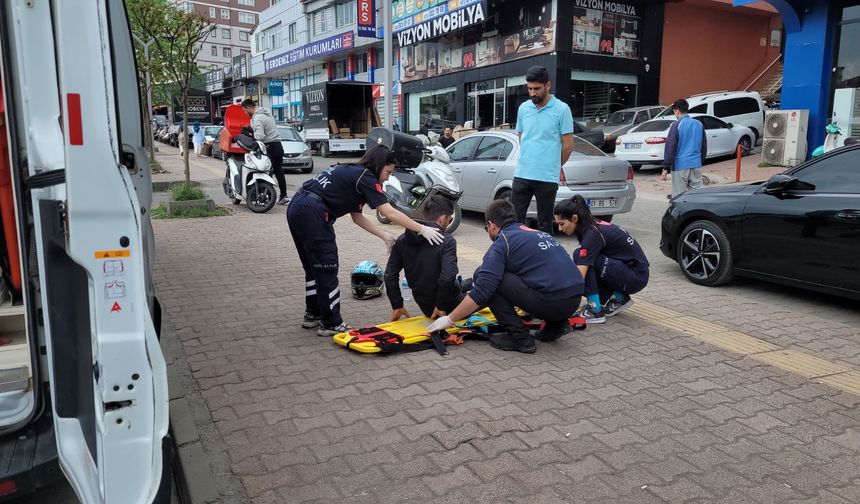 Ereğli’de kaza: Motosiklet yola devrildi!
