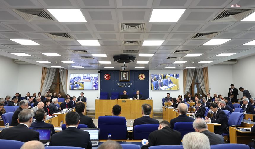 CHP'li Akay: "ÖTV, KDV ve trafik cezalarının oranlarıyla ilgili fahiş uygulamaların önüne geçilmelidir"