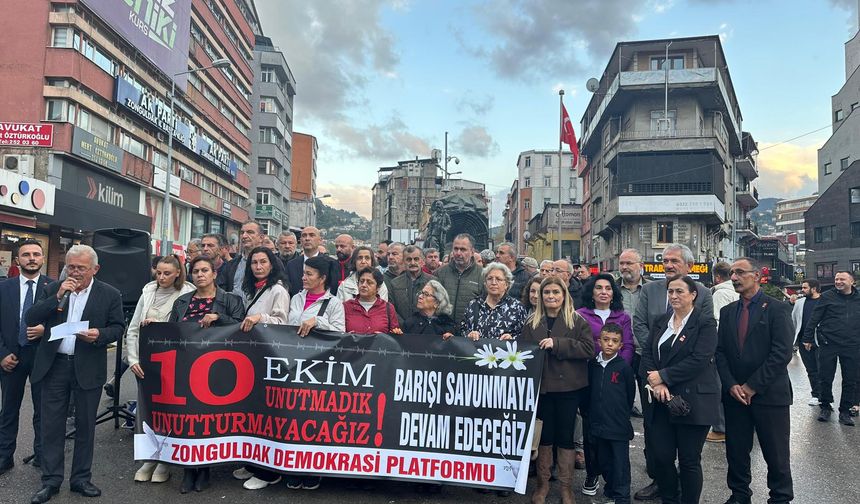Gar Katliamı'nın 10. yılında hayatını kaybedenler anıldı