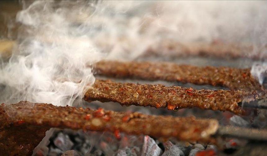Vatandaşa "kebap" ve "etli ekmek" diye kalp yedirdiler!