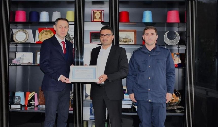 AK-AL Jandarma’ya hibe araç verdi