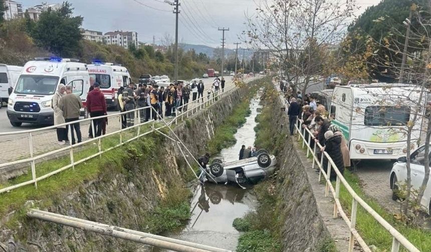 Ereğli’de otomobil dereye uçtu: 3 yaralı