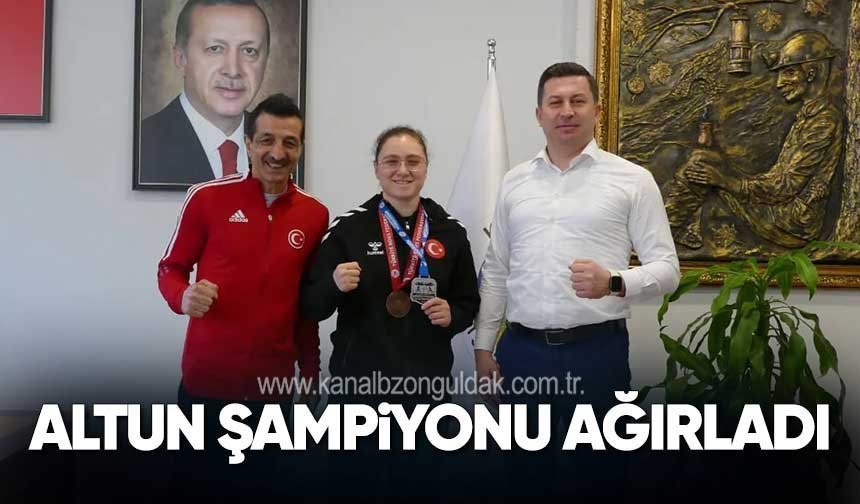 Kamil Altun, şampiyonu ağırladı