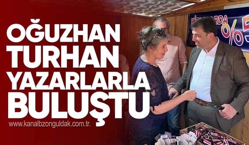 Oğuzhan Turhan kitap fuarında ki yazarları ziyaret etti