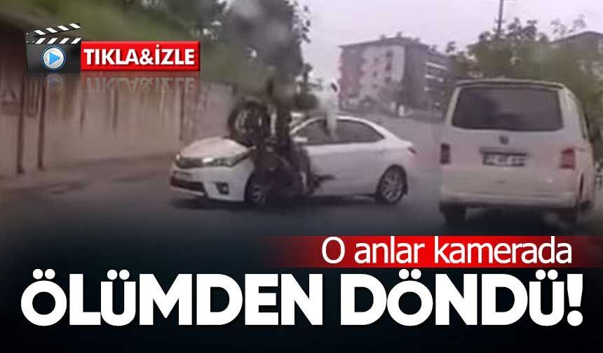 Motosiklet Otomobile Çarptı: Kaza Anı Kamerada