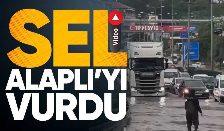 Alaplı’da Sağanak Ulaşımı Felç Etti