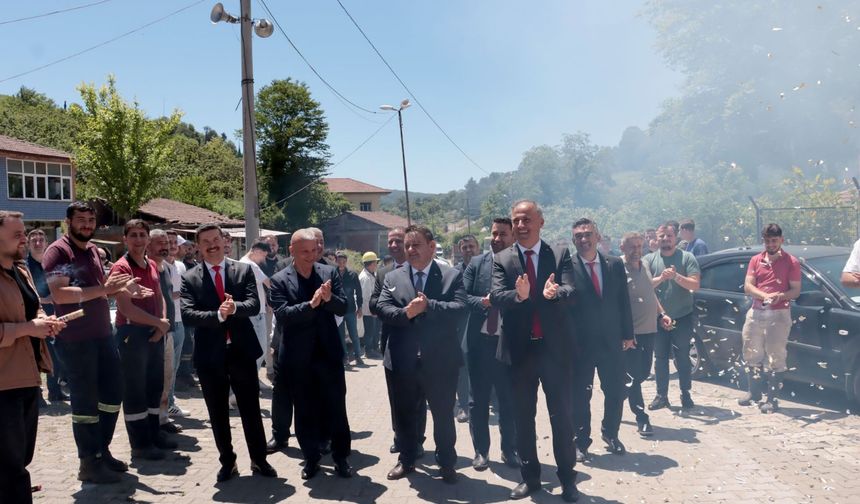 Genel Başkan Yeşil’e meşaleli karşılama