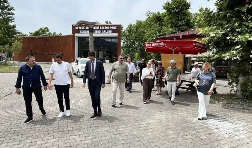 Özcan Ulupınar ve eşi, kaymakamları Bastonpark'ta ağırladı