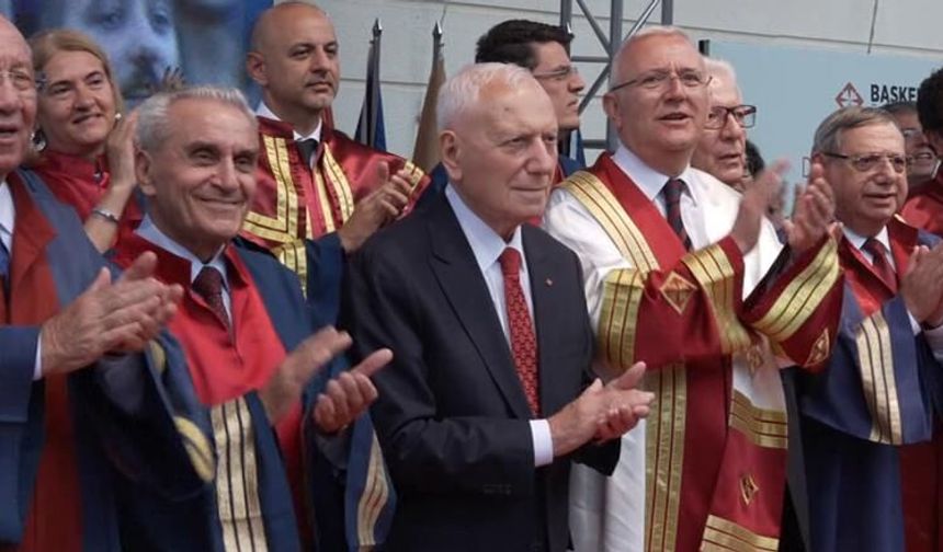 Başkent Üni. Enstitüler ve Yüksek Lisans Öğrencileri Diplomalarını Aldı