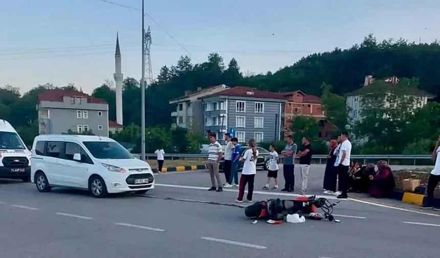 Kavşakta feci kaza: Motosiklet sürücüsü yaralandı!