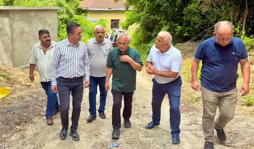 AK Parti Heyeti Kardeşler Köyü'nde su hattı çalışmalarını inceledi