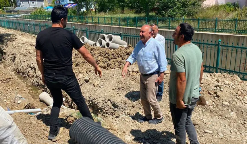 Başkan Vedat Öztürk Kasımlar Sokak'taki altyapı çalışmalarını inceledi