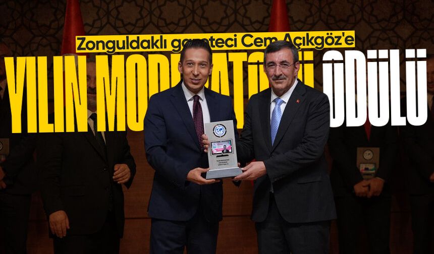 Zonguldaklı gazeteci Cem Açıkgöz'e "yılın moderatörü" ödülü