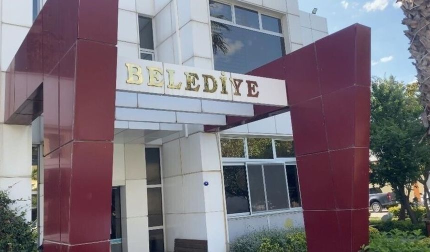 Seferihisar Belediyesi'ne 4. dalga operasyon: 43 gözaltı