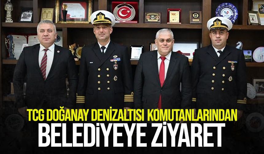 TCG Doğanay Denizaltısı komutanlarından belediyeye ziyaret
