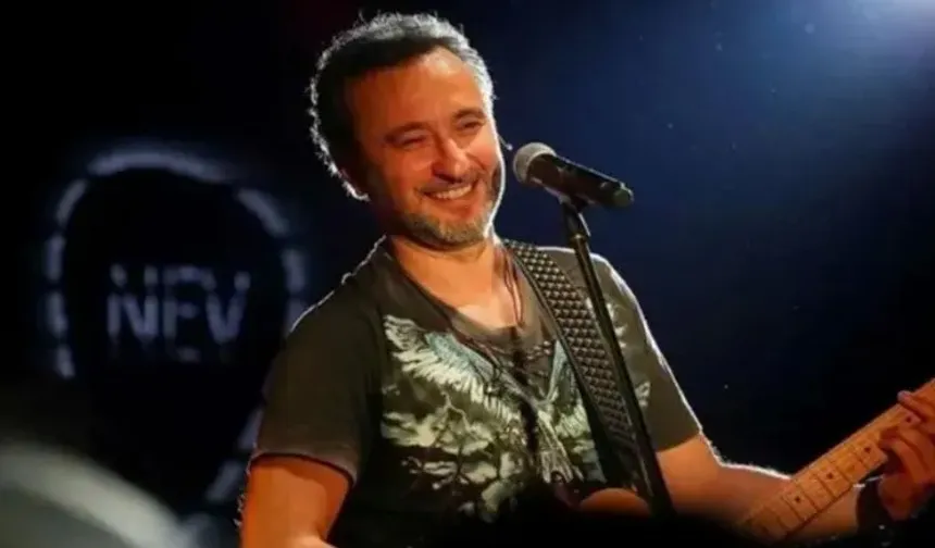 Şarkıcı Nev ikinci kez entübe edildi