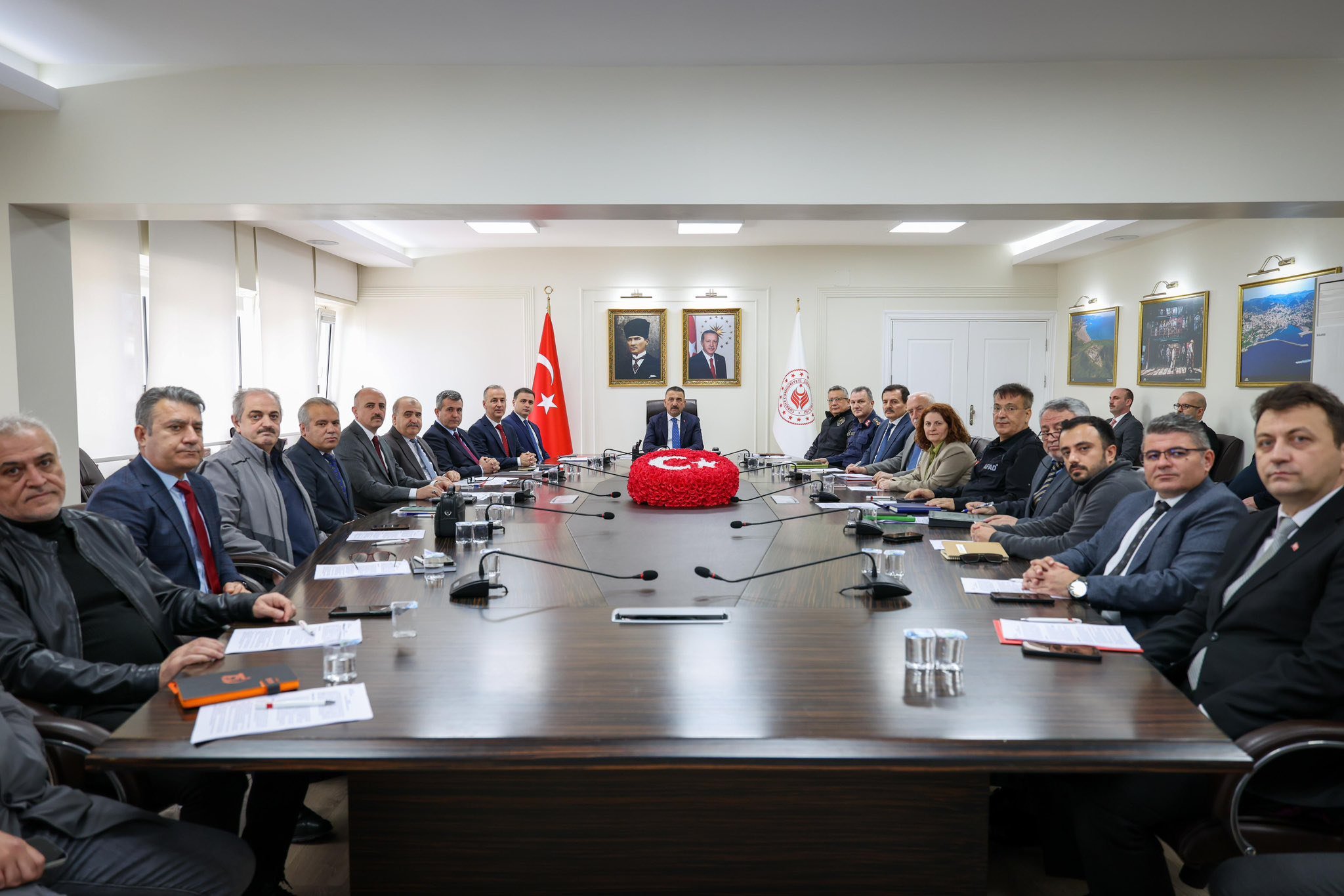 679432321 1384642470371089 3576543945313442421 N