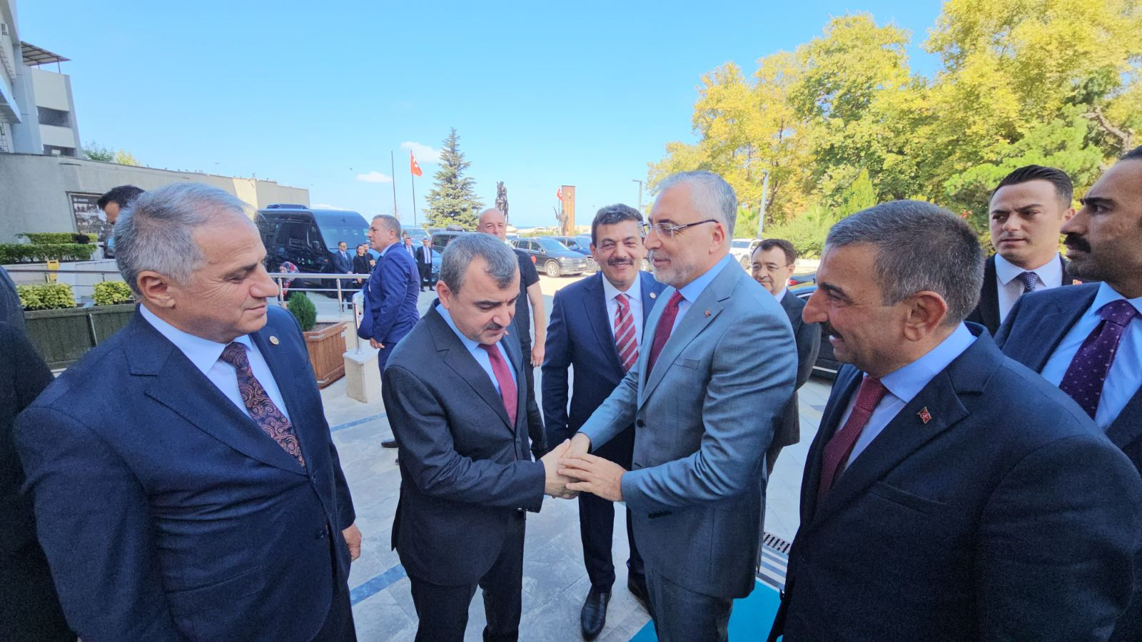 Bakan Isikhan Dan Zonguldak Valiligi Ne Ziyaret 6042