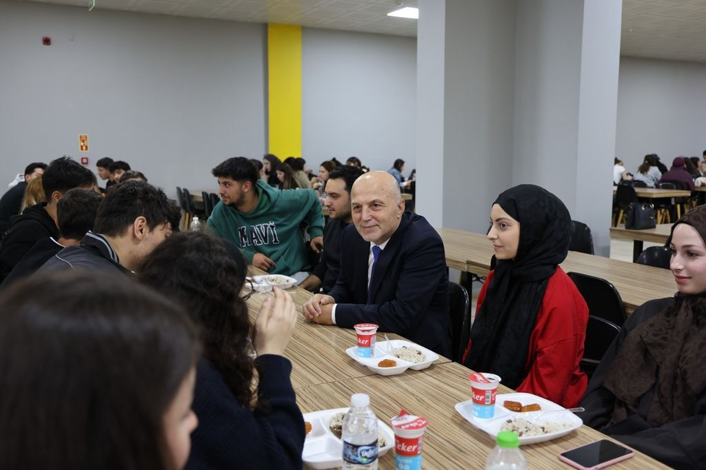Beun Da 2026 2027 Akademik Yili Oryantasyon Programi Coskulu Bir Acilisla Tamamlandi 6206