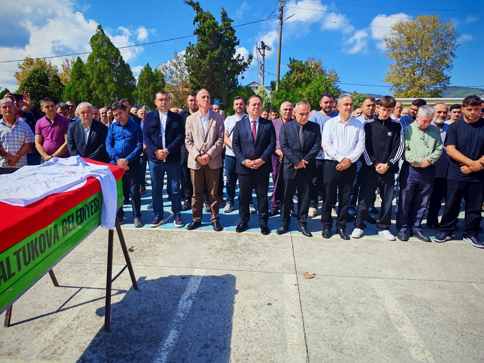 Matematik Ogretmeni Ismail Akcaoglu Son Yolculuguna Ugurlandi 6214