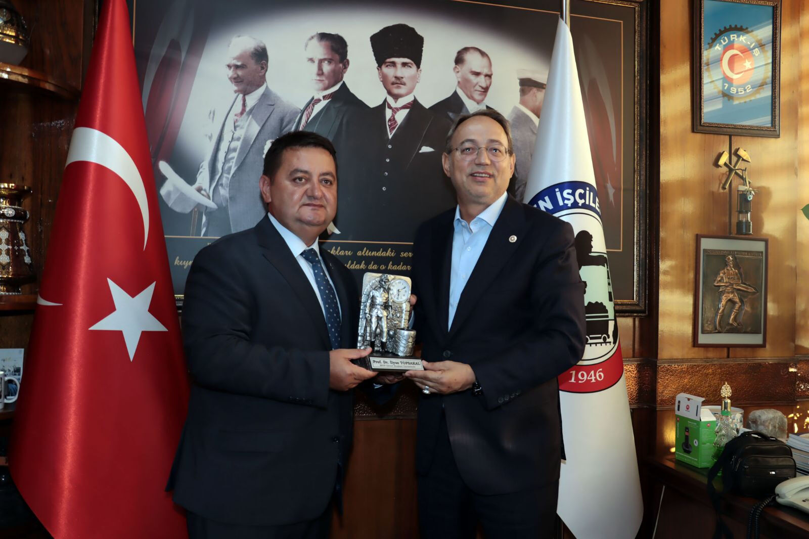 Mhp Genel Baskan Yardimcisi Topsakal Gmis I Ziyaret Etti 6119