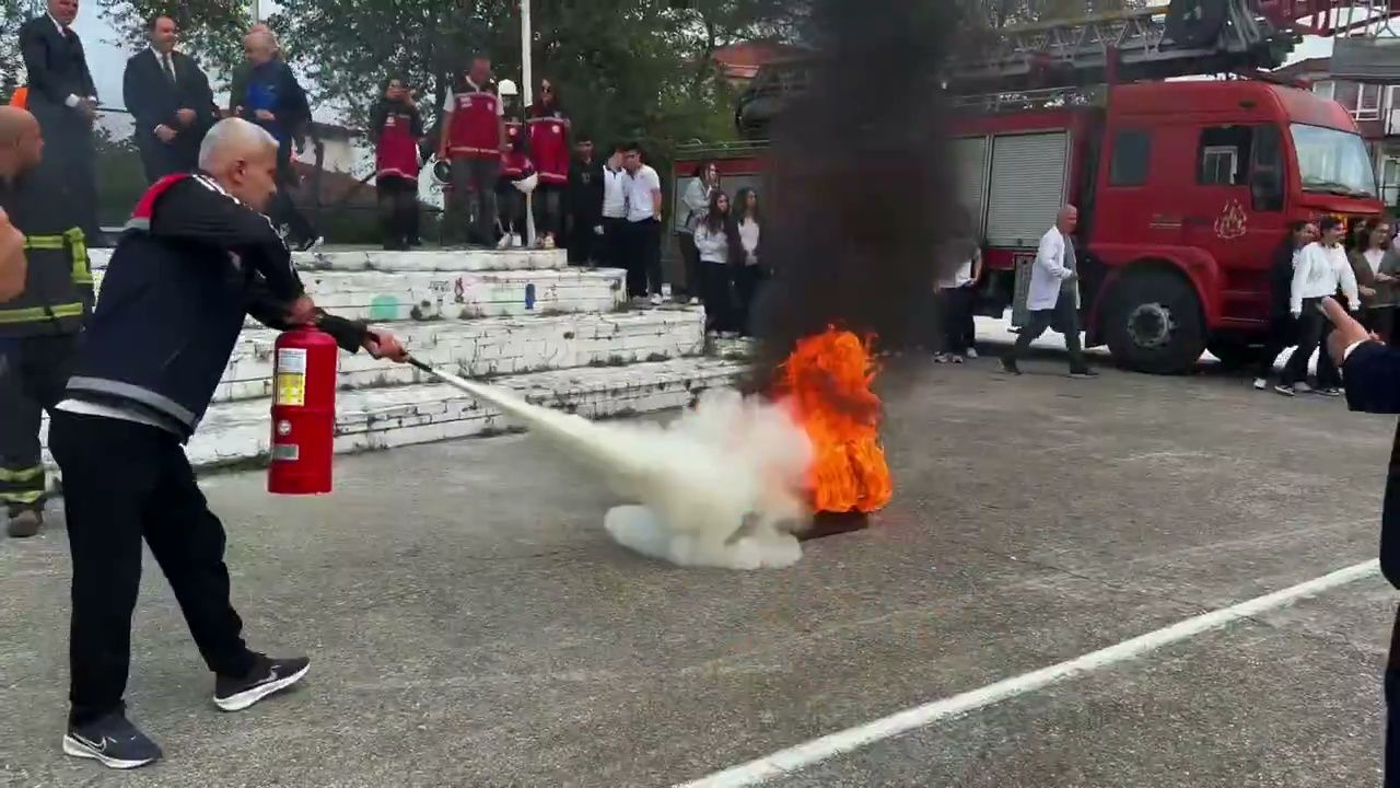 Zonguldak Fen Lisesi Nde Afet Tatbikati Yapildi 6439
